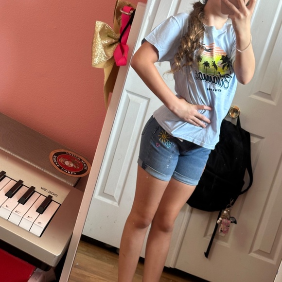 Cute summery shorts from kohls - Picture 3 of 3